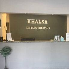 khalsa physiotherapy clinic front desk view
